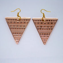 Load image into Gallery viewer, Triangle Weave Earrings