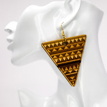 Load image into Gallery viewer, Triangle Weave Earrings