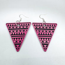 Load image into Gallery viewer, Triangle Weave Earrings