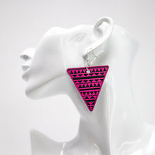 Load image into Gallery viewer, Triangle Weave Earrings