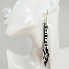 Load image into Gallery viewer, Wolf Moon Paddle earrings - Silver
