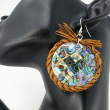 Load image into Gallery viewer, Cedar rope with Abalone Shell
